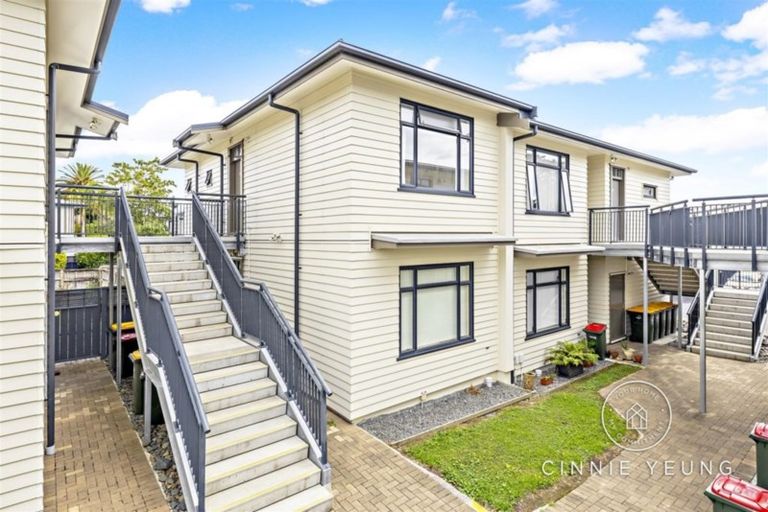 Photo of property in 125/2 Armoy Drive, East Tamaki, Auckland, 2016