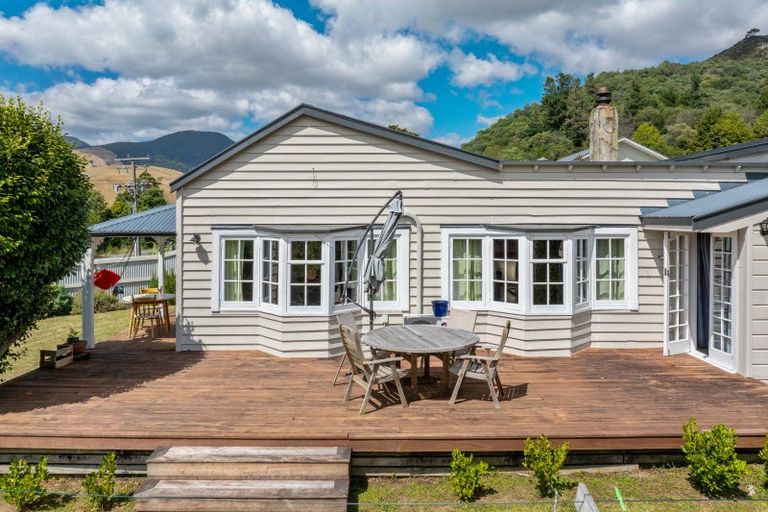 Photo of property in 13e Main Rd Havelock, Havelock, 7100