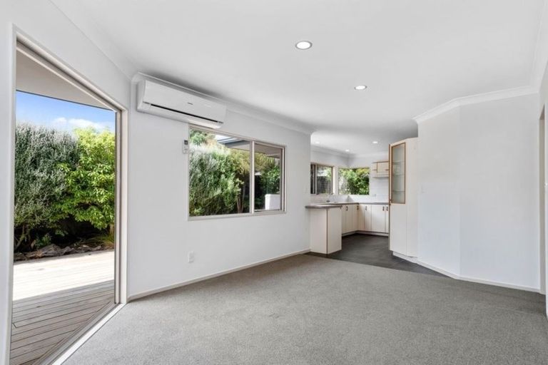 Photo of property in 69 Dalton Drive, Papamoa Beach, Papamoa, 3118