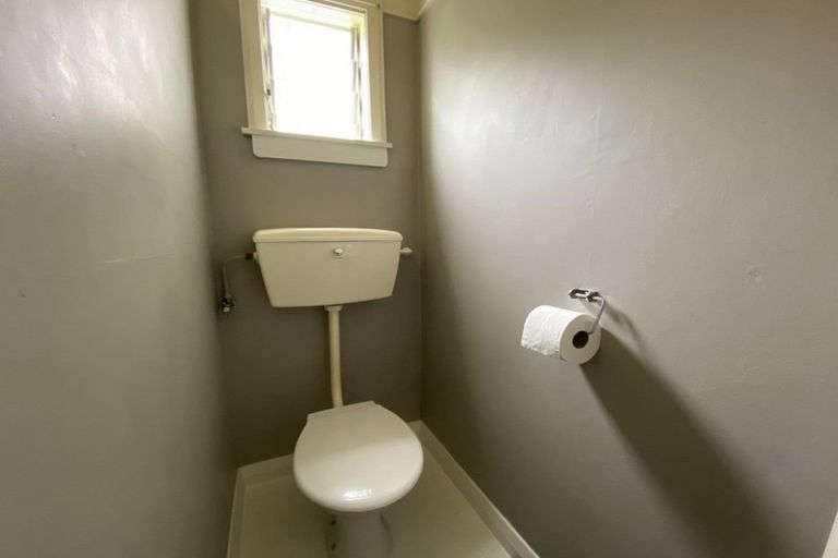 Photo of property in 38 Limbrick Street, Terrace End, Palmerston North, 4410