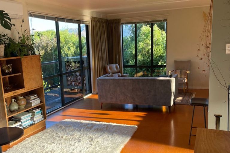 Photo of property in 29 Te Papau Crescent, Diamond Harbour, 8972