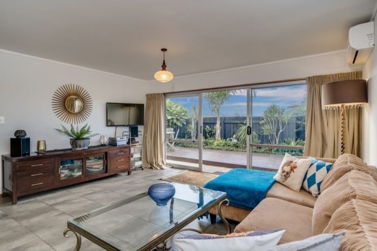 Photo of property in 6/1004 Papamoa Beach Road, Papamoa Beach, Papamoa, 3118
