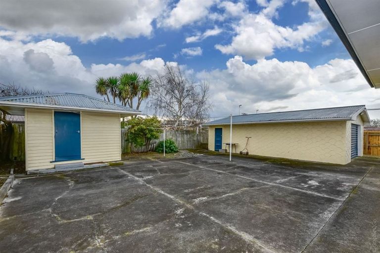 Photo of property in 47 Emlyn Place, Avondale, Christchurch, 8061