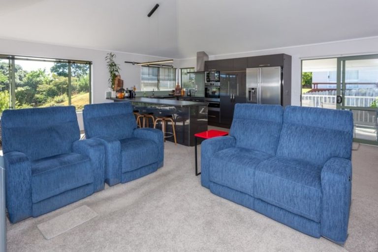 Photo of property in 30 Pepe Road, Tairua, 3508