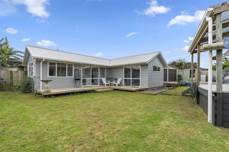 Photo of property in 6 Chisholm Place, Mangere East, Auckland, 2024
