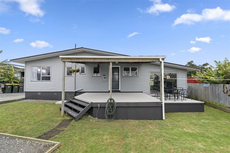 Photo of property in 6 Chisholm Place, Mangere East, Auckland, 2024