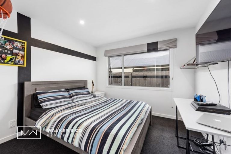 Photo of property in 90 Riverstone Drive, Riverstone Terraces, Upper Hutt, 5018