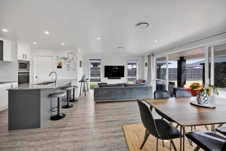 Photo of property in 51d Rata Street, Hawera, 4610