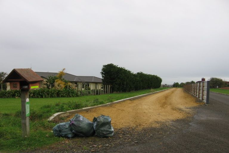 Photo of property in 32 Schnell Drive, Kelvin Grove, Palmerston North, 4414