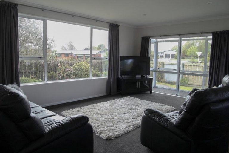 Photo of property in 5 Waterford Drive, Winton, 9720