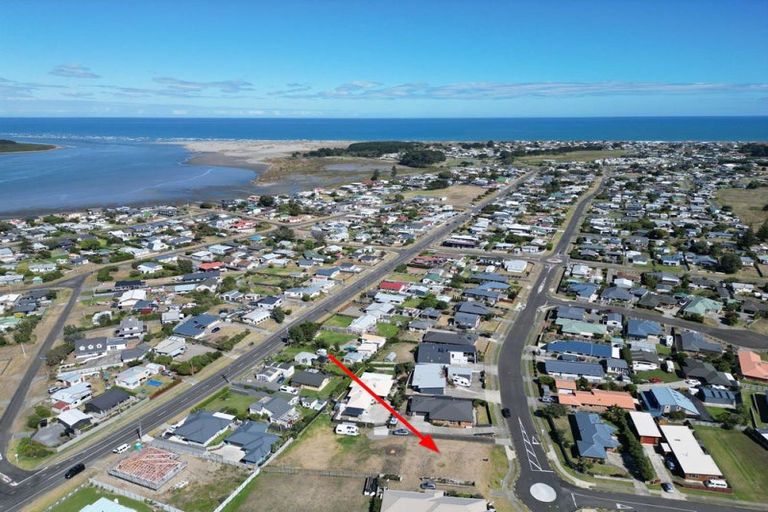 Photo of property in 42 Andrews Street, Foxton Beach, Foxton, 4815