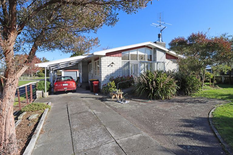 Photo of property in 38 Richmond Road, Carterton, 5713