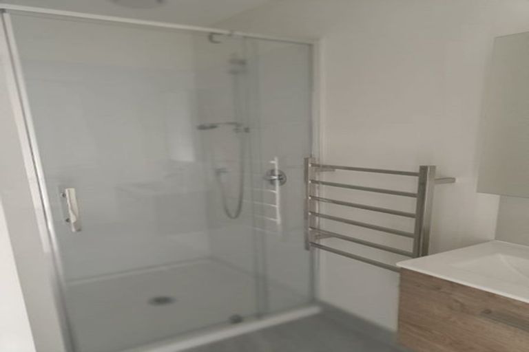 Photo of property in 37 Jabuka Street, Glen Eden, Auckland, 0602