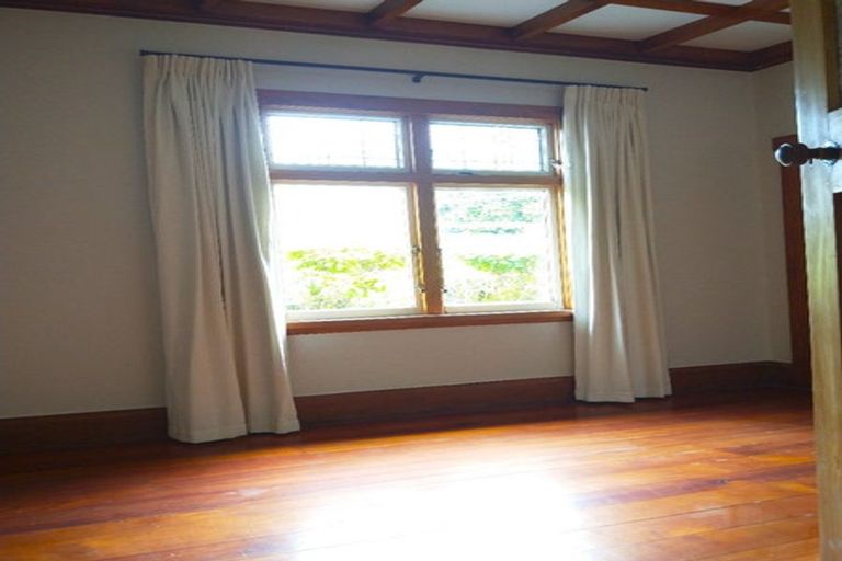 Photo of property in 4 Simla Terrace, Hospital Hill, Napier, 4110