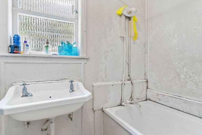 Photo of property in 5 Don Place, Otara, Auckland, 2023