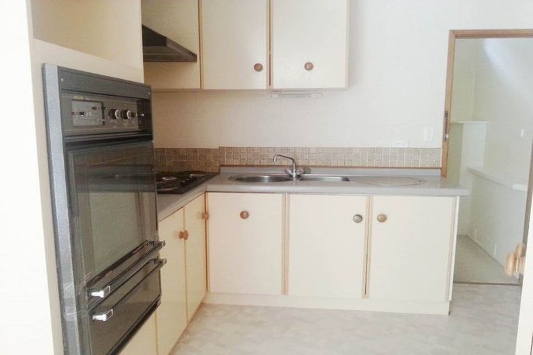 Photo of property in 166 Chelsea View Drive, Chatswood, Auckland, 0626