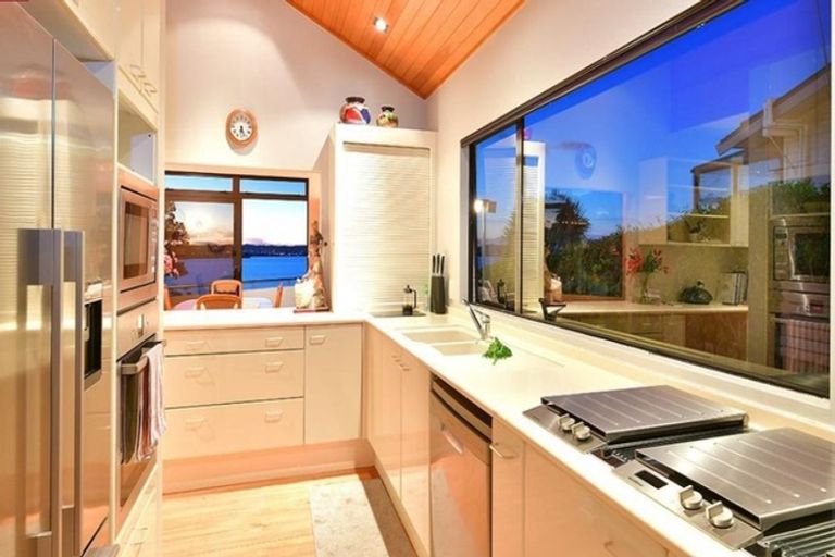 Photo of property in 74 Ardern Avenue, Stanmore Bay, Whangaparaoa, 0932