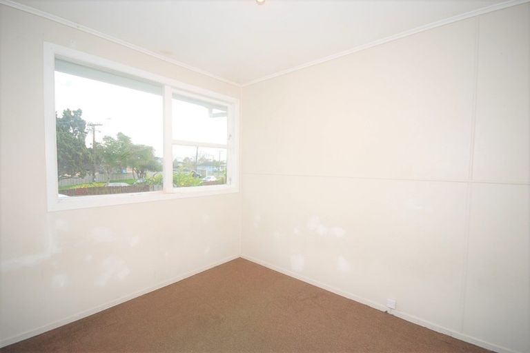 Photo of property in 1 Antrim Crescent, Otara, Auckland, 2023