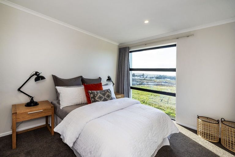 Photo of property in 81 Glidepath Road, Hobsonville, Auckland, 0616
