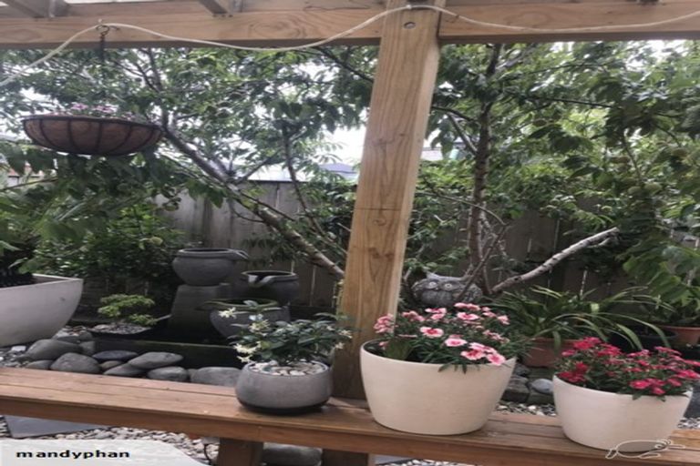 Photo of property in 24 Rosewell Crescent, Flat Bush, Auckland, 2019