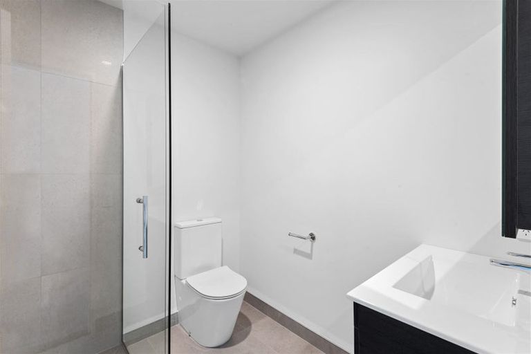 Photo of property in 5/325 Lincoln Road, Addington, Christchurch, 8024