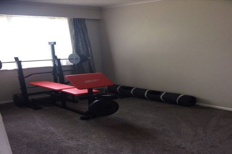 Photo of property in 13a Ribblesdale Road, Henderson, Auckland, 0612