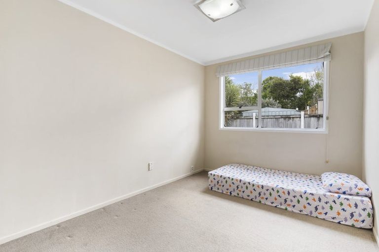 Photo of property in 1/25 Imogene Way, Half Moon Bay, Auckland, 2012