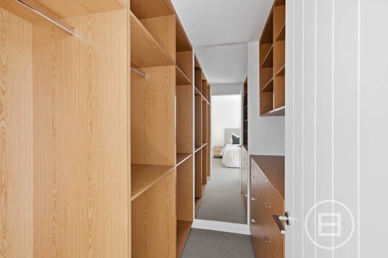 Photo of property in 22 Tomes Road, St Albans, Christchurch, 8052