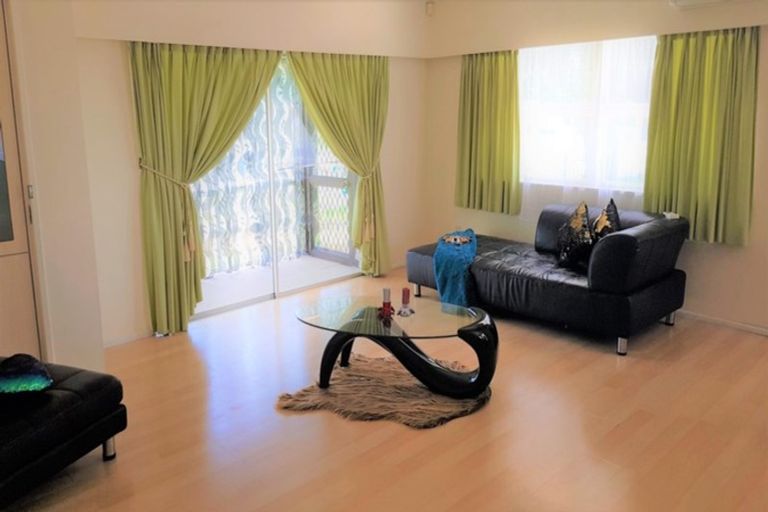 Photo of property in 1/1 Selwyn Road, Manurewa, Auckland, 2102