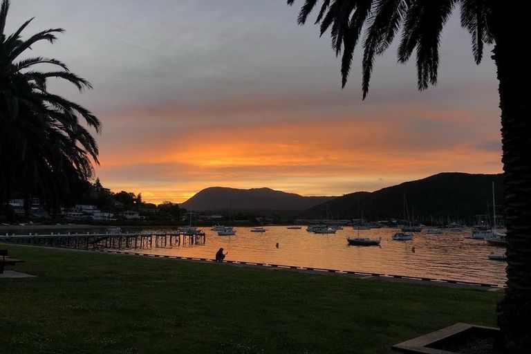 Photo of property in 12 Arthur Crescent, Waikawa, Picton, 7220