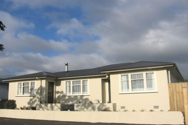 Photo of property in 24 Aberdeen Avenue, Takaro, Palmerston North, 4412