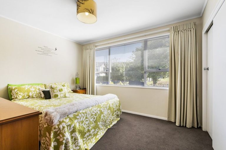 Photo of property in 18 Leatham Crescent, Opaheke, Papakura, 2113