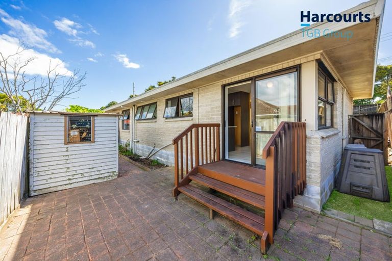 Photo of property in 2/39 Alfriston Road, Manurewa East, Auckland, 2102