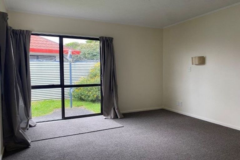 Photo of property in 14a Kentwood Drive, Woodridge, Wellington, 6037