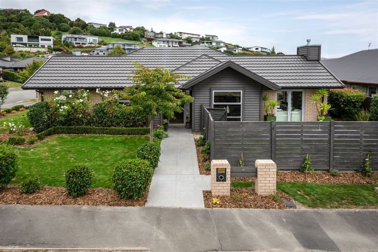 Photo of property in 28 Holbrook Way, Westmorland, Christchurch, 8025