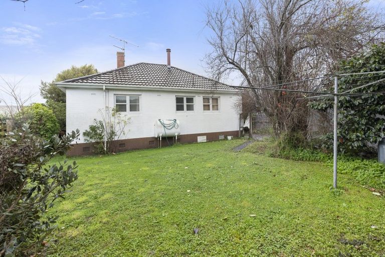 Photo of property in 102 Naenae Road, Naenae, Lower Hutt, 5011