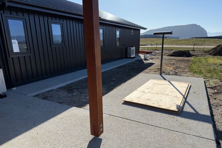 Photo of property in 31 Packer Road, Wanaka, 9382