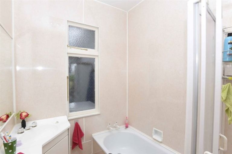 Photo of property in 16 Chapman Street, Richmond, Invercargill, 9810