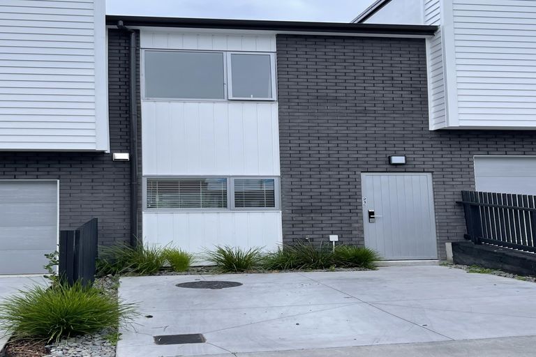 Photo of property in 21c Vincent Street, Howick, Auckland, 2014