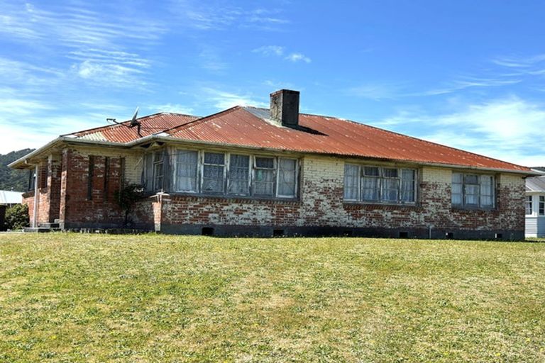 Photo of property in 49 Fitzgerald Street, Cobden, Greymouth, 7802