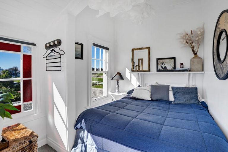 Photo of property in 5 Rogan Street, New Plymouth, 4310