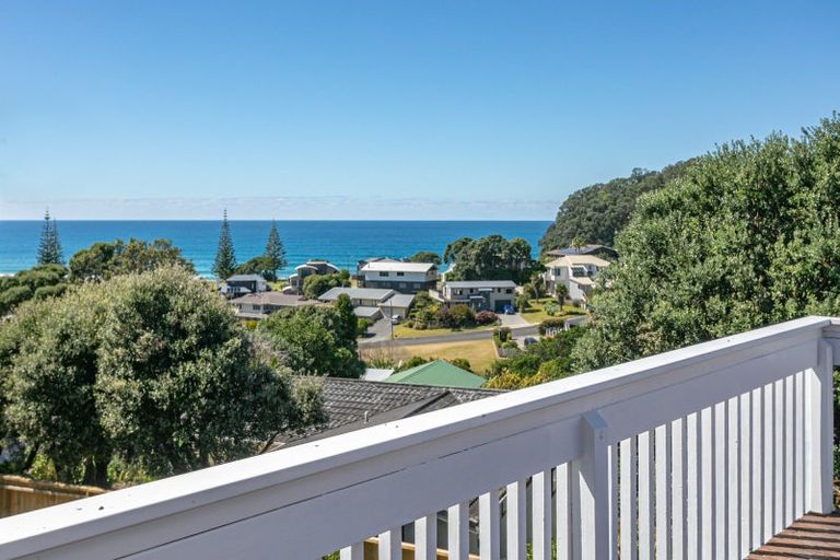 Photo of property in 107 Titiro Place, Onemana, Whangamata, 3691