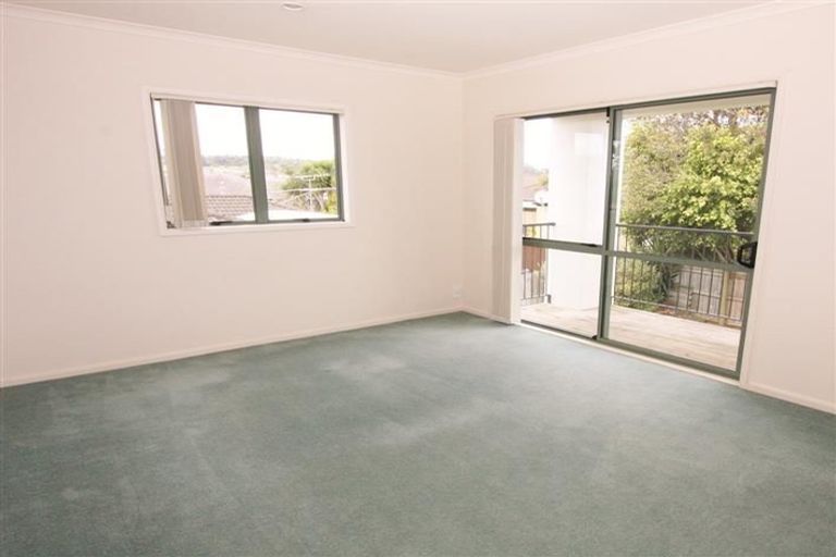 Photo of property in 14 Aclare Place, East Tamaki, Auckland, 2016