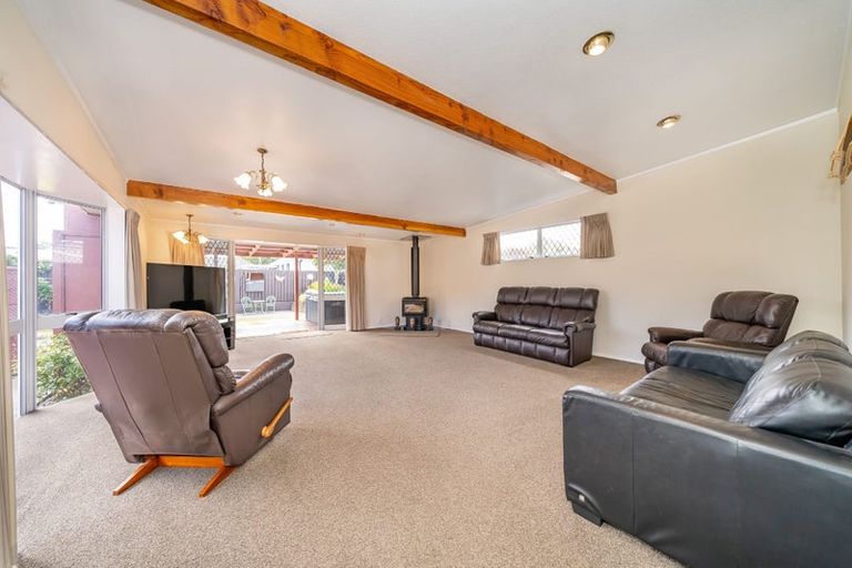 Photo of property in 48 Kashmir Avenue, Clouston Park, Upper Hutt, 5018