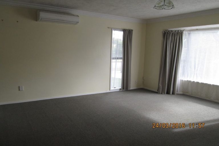 Photo of property in 45 Sayers Crescent, Ilam, Christchurch, 8041