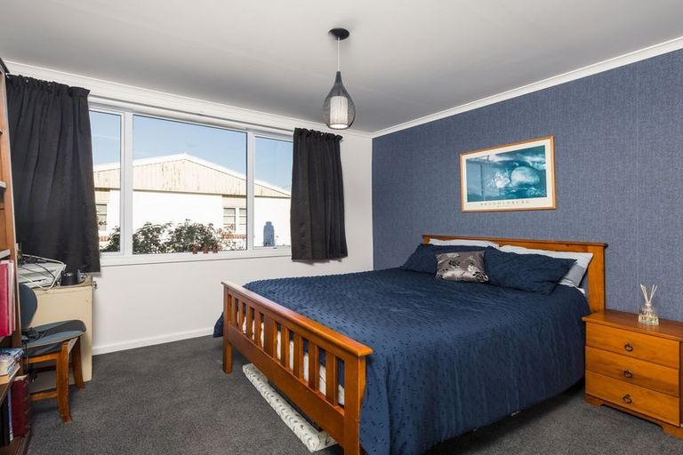 Photo of property in 16 Coronation Street, Waimate, 7924