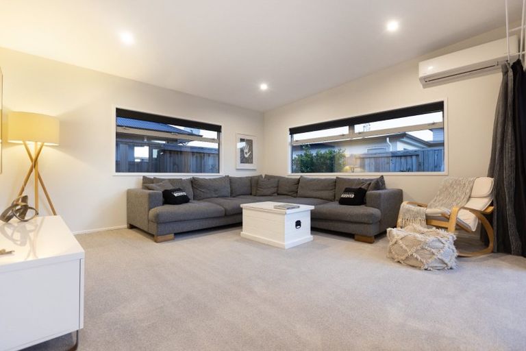 Photo of property in 16 Pimelea Street, Papamoa Beach, Papamoa, 3118