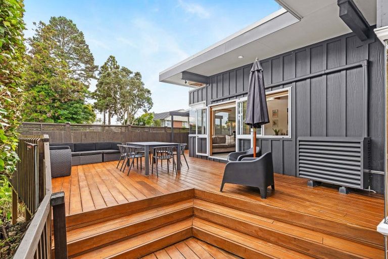Photo of property in 190a Hutchinson Avenue, New Lynn, Auckland, 0600