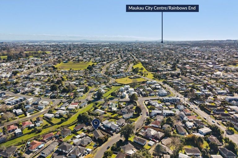 Photo of property in 21 Hobart Crescent, Wattle Downs, Auckland, 2103