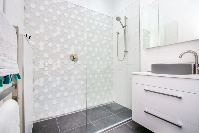 Photo of property in 48 Latham Street, Napier South, Napier, 4110